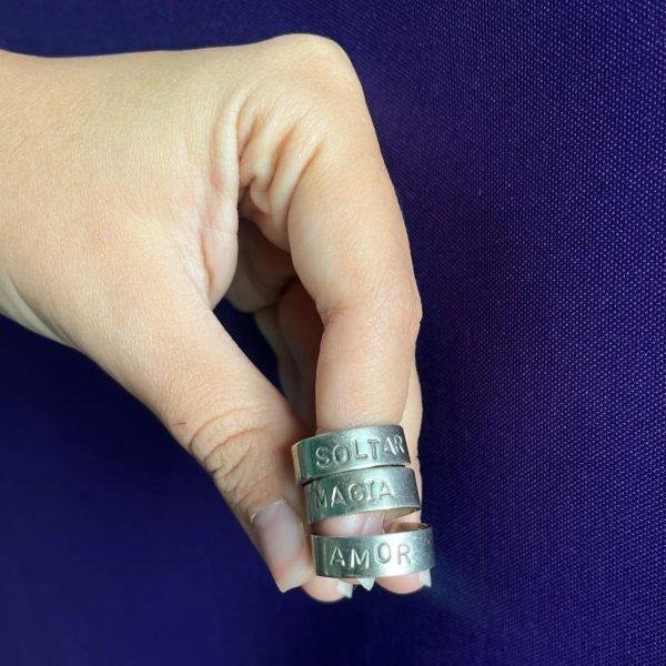 anillo acero palabra