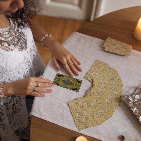 TAROT Y ORACULOS