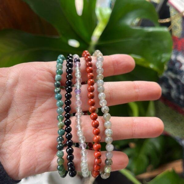 pulsera elastica esferas piedra 4mm